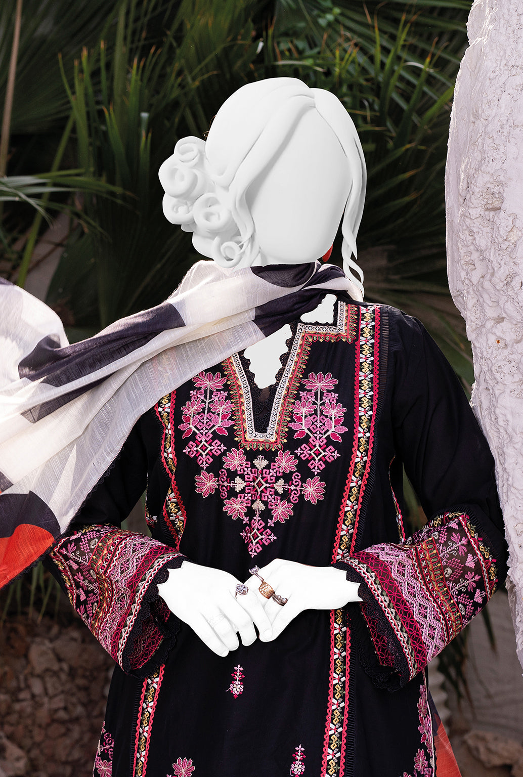 FRENCH BLACK